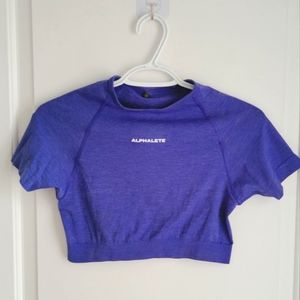 Alphalete Amplify Crop Top